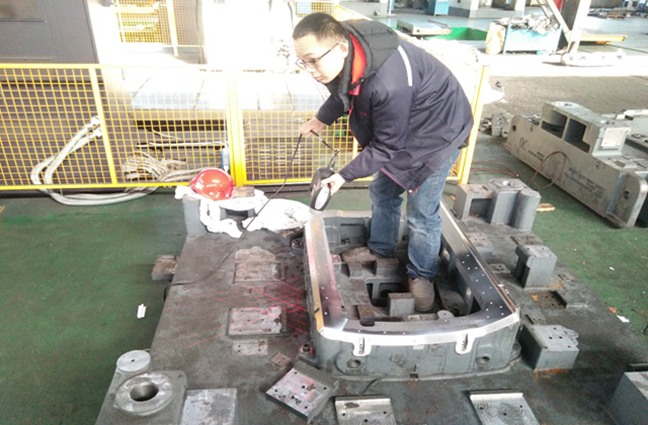 การสแกน 3 มิติเพื่อตรวจสอบแม่พิมพ์