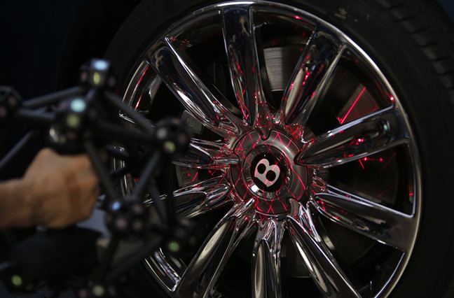 เครื่องสแกน 3D การติดตามด้วยแสงความเร็วสูง