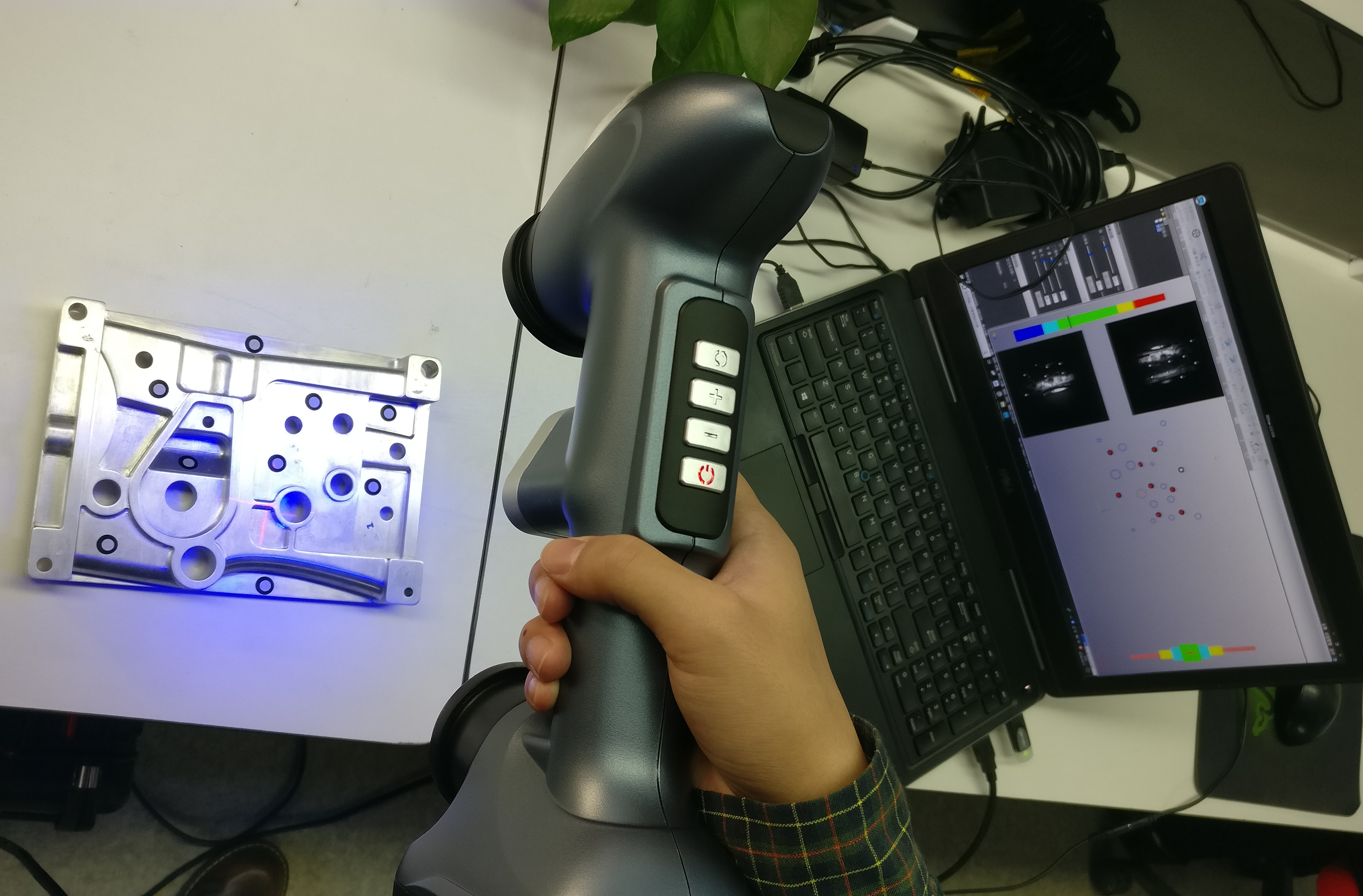 เครื่องสแกน 3D พร้อม Hole Flash Capture สำหรับชิ้นส่วนเครื่องจักร